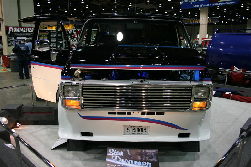 Illustration for article titled 2009 Detroit Autorama: Vannin' Is Back!